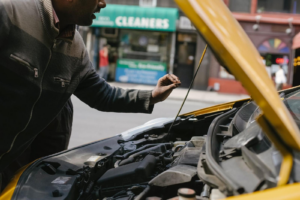 Apprendre a reparer une voiture : developpez vos competences en mecanique automobile